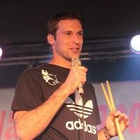 Petr Cech plays the drums with Czech rock band 'Eddie Stoilow' - Photos | Picture 98791